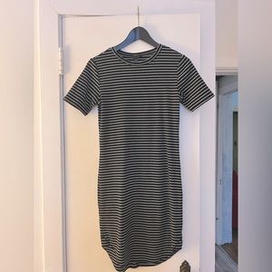 T-shirt dress